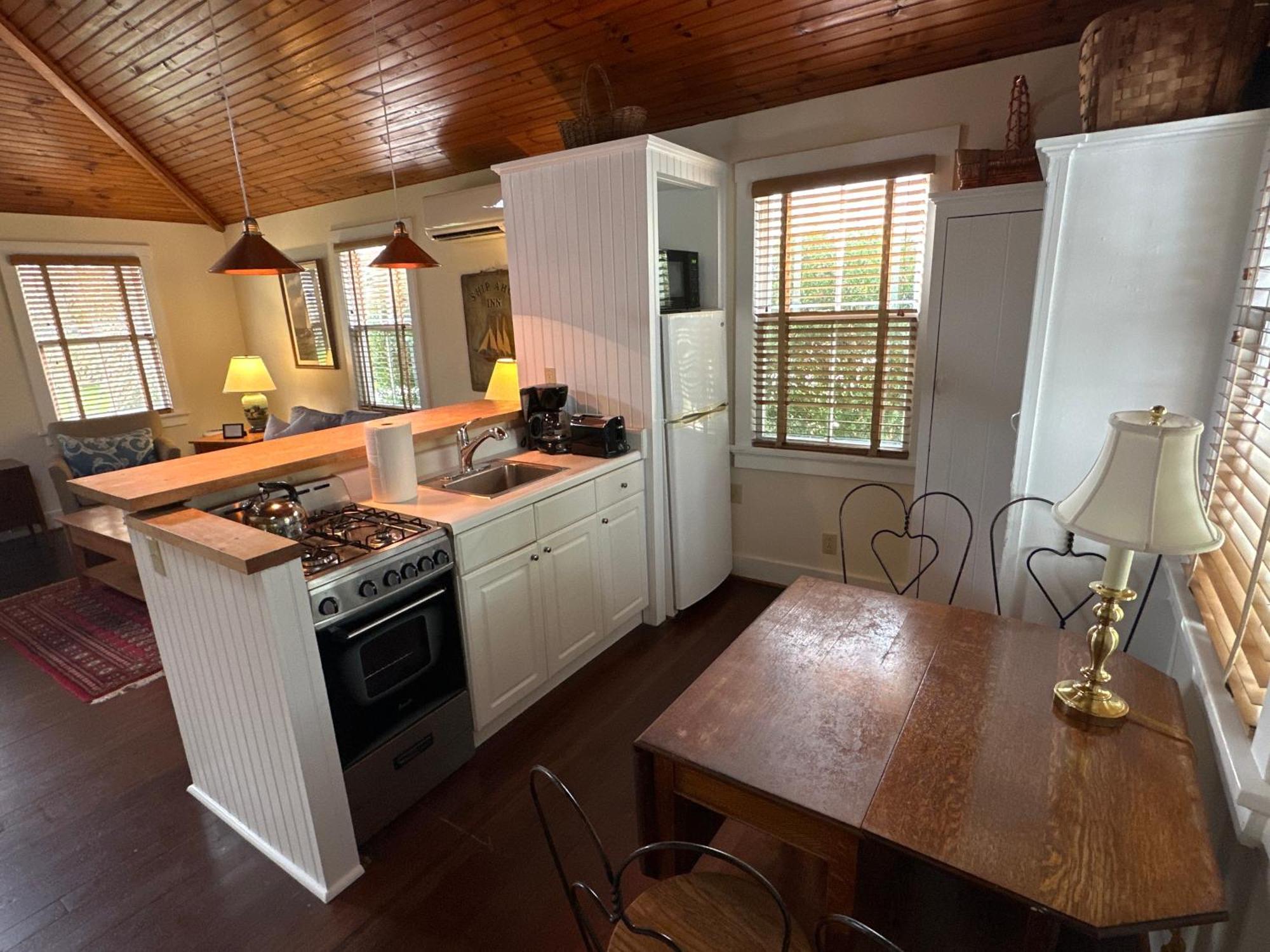 The 1708 House Bed and Breakfast Southampton Buitenkant foto